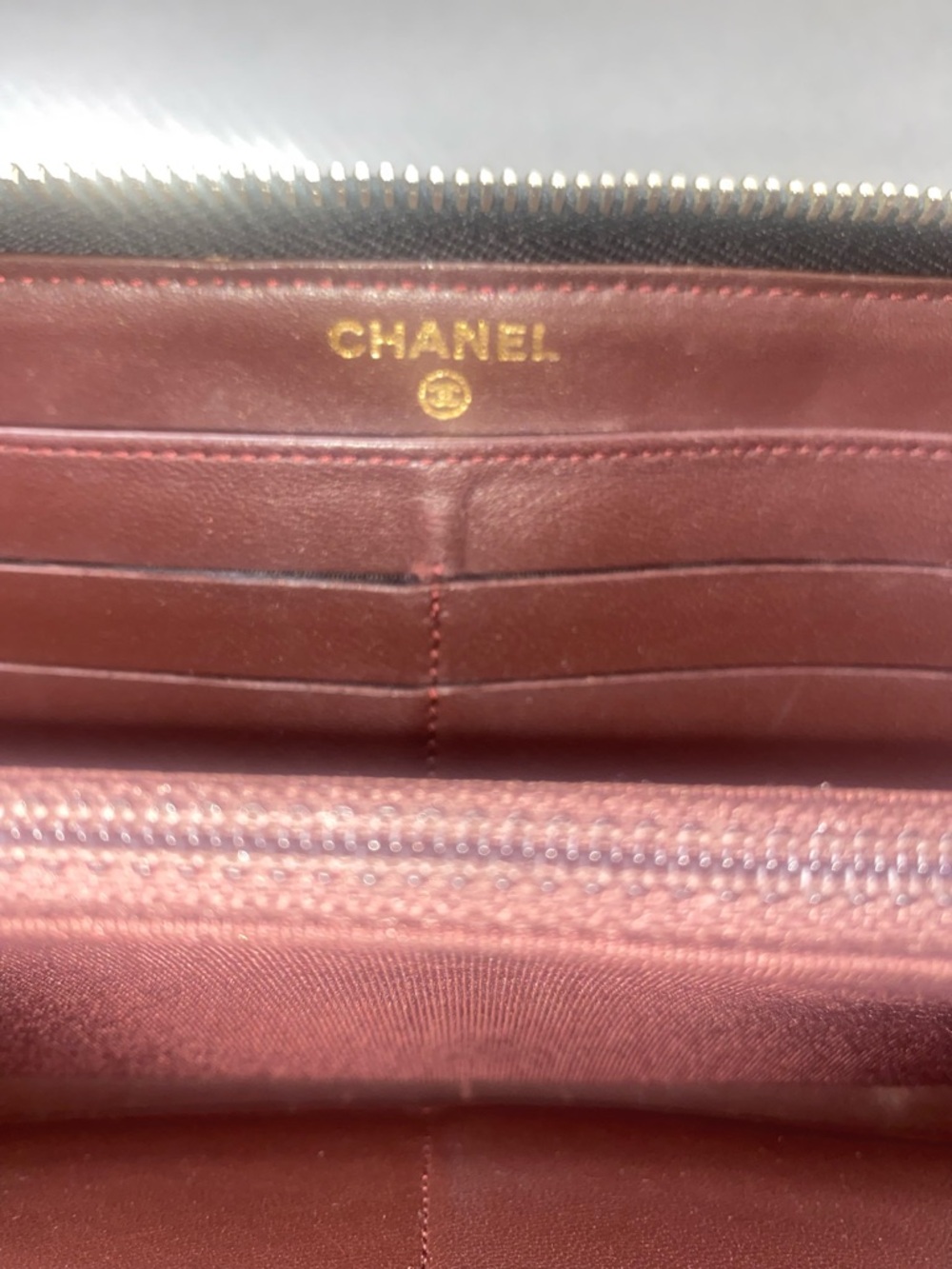 Chanel Black Quilted Lambskin Leather Long Zip Wallet with Gold CC Logo EUC - Picture 11 of 15